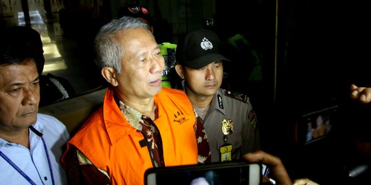 Akui terima suap, mantan Dirjen Hubla minta hakim beri hukuman ringan