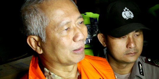 Tangis dan pesan mantan Dirjen Hubla di persidangan kasus korupsi