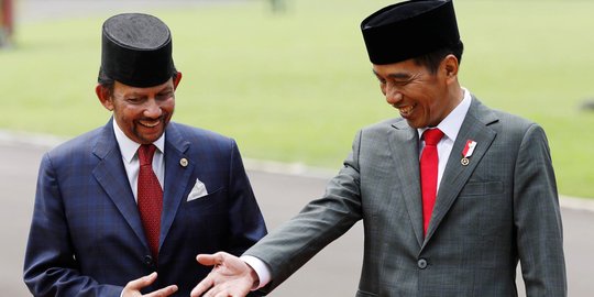 Presiden Jokowi dan Sultan Brunei akan main bulu tangkis di Mabes TNI