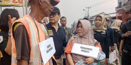 Prarekonstruksi penculikan bayi di Depok, pelaku santai sesekali tersenyum