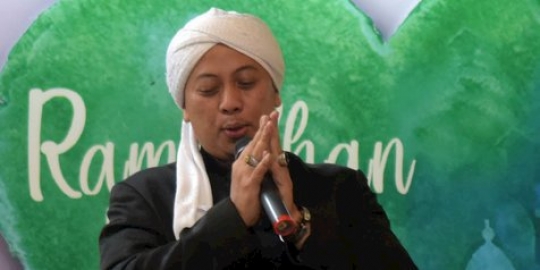 Opick Buka Suara Terkait Postingan Yulia Mochammad dan Putrinya