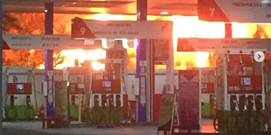 Si jago merah mengamuk di permukiman belakang SPBU Abdul Muis