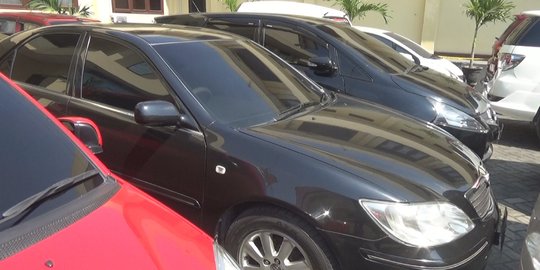 KPK kembali sita 16 mobil terkait kasus Bupati Mojokerto, total jadi 27 kendaraan