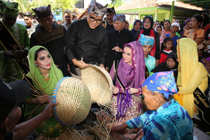 bupati banyuwangi abdullah azwar anas