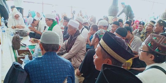 Relawan Jokowi ziarah ke makam Sultan Maulana Hasanuddin