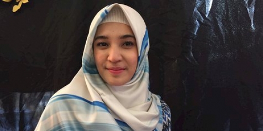 Dhini Aminarti Luncurkan Brand Fashion Miliknya Setelah 6 Tahun Tertunda