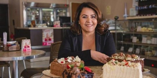 Kisah sukses Maria, anak petani sempat jadi pembantu kini punya 300 toko kue