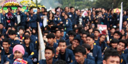 tuntut soeharto mundur rev2