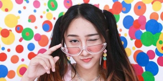 Sandrina Indonesia Mencari Bakat 3 Bikin Populer Goyang Dua Jari