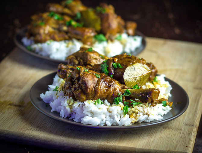 ilustrasi ayam kecap filipina chicken adobo