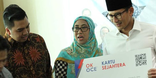 Launcing program OK OCE, Sandiaga bagikan 2.000 Alquran di Balai Kota