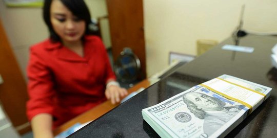 Dampak negatif dan positif rupiah melemah sampai Rp 14.000