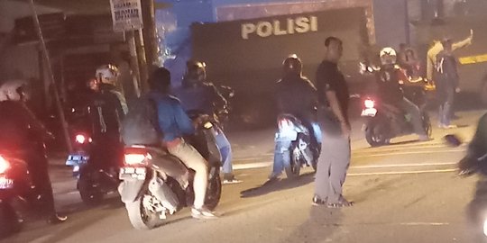 Suasana mencekam depan Mako Brimob Kelapa Dua Depok