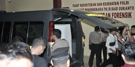 Briptu Syukron Fadli dimakamkan di kampung halamannya Kebumen