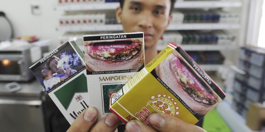 Dari sisi daya beli, harga rokok di Indonesia lebih mahal dibanding Singapura