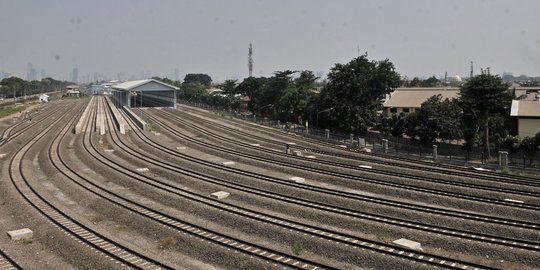 Depo Kereta Api Cipinang ditargetkan beroperasi Oktober 2018