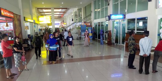 Bandara Adi Soemarmo tak terdampak letusan featik Merapi