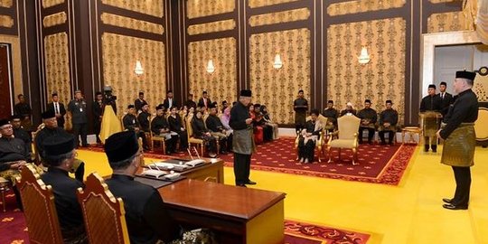 Mahathir Mohamad resmi dilantik jadi Perdana Menteri Malaysia