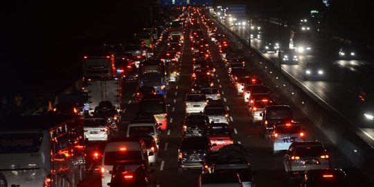 Antisipasi kemacetan, masyarakat diimbau gunakan jalur udara dan laut saat mudik