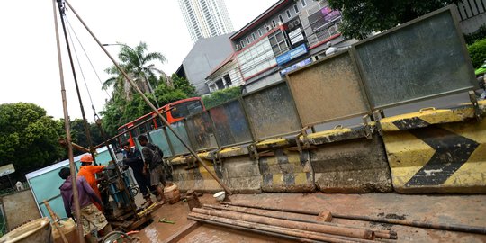 DPR kritik Jokowi: Pembangunan infrastruktur untuk pencitraan jelang tahun politik