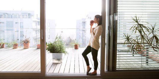 Membuat balkon rumah tak lagi membosankan