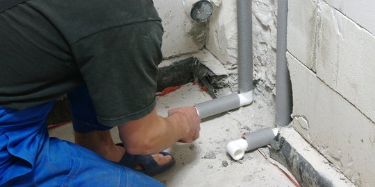 Peralatan yang dibutuhkan saat menyambung pipa PVC