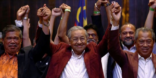 Trump beri selamat kepada Mahathir atas kemenangannya