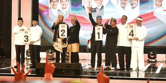 Populi Center: Ridwan Kamil unggul 4 aspek dari Deddy Mizwar