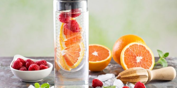 15 Cara Membuat Infused Water Segar Dan Sehat Ala Dokter