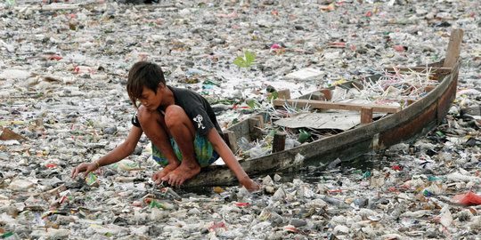 Mengerikan, ada bakteri baru di Sungai Citarum akibat banyaknya sampah