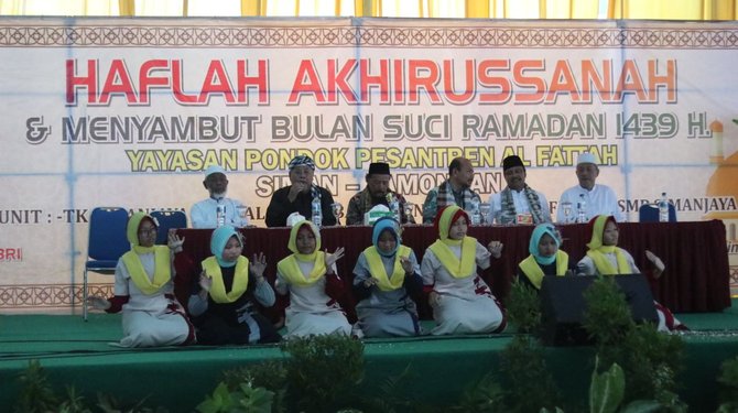 gus ipul hadiri haflah ahirusanah yayasan pondok pesantren al fattah siman lamongan