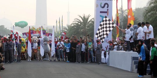 Jusuf Kalla lepas Parade Asian Games 2018 di Monas