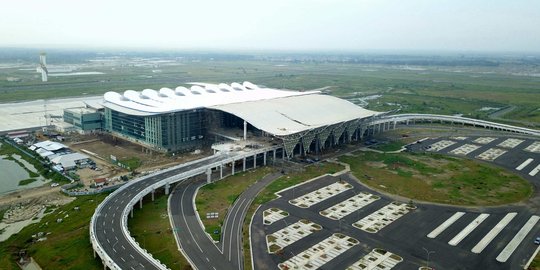 Ada bom di Surabaya, pengamanan stasiun hingga bandara diperketat