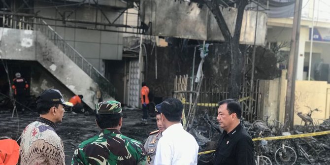 Jokowi Sedih Anak Kecil Diberi Sabuk Bom Oleh Ibunya Untuk Ledakan Gereja