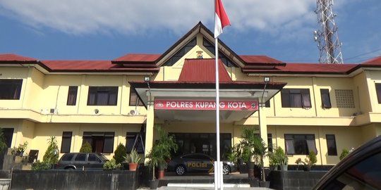 Antisipasi serangan teroris, Polres dan gereja di Kupang dijaga ketat aparat