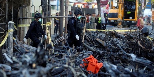 Dua polisi korban bom gereja Santa Maria diberi kenaikan pangkat luar biasa