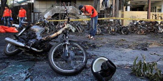 Sekarung bahan peledak dan bom rakitan disita dari JAD Surabaya