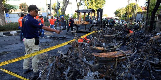 Alasan Surabaya jadi sasaran 5 bom dalam 25 jam, dan terlibatnya keluarga dalam aksi