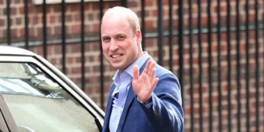 Pangeran Louis tak ikut royal wedding, Pangeran William cari babysitter?