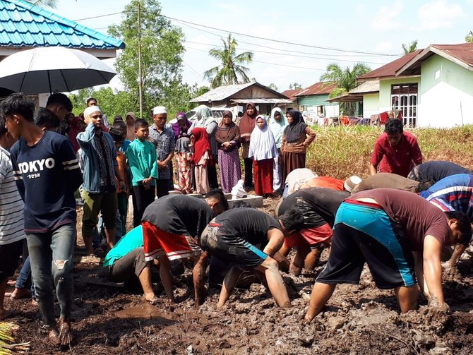 pemakaman 3 terduga teroris di kota dumai