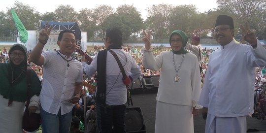 Jarang Bertemu, Fatma Selalu Ingatkan Gus Ipul Jaga Kondisi dan Minum Vitamin