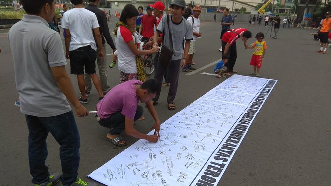 1000 tandatangan dukung polri berantas terorisme