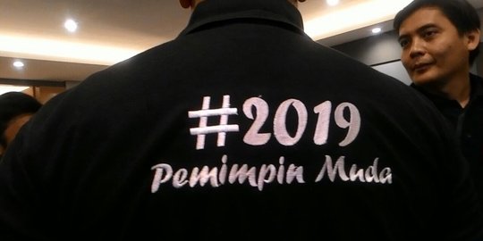 Wasekjen Demokrat pamer kaus #2019PemimpinMuda