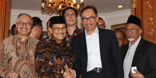 Anwar Ibrahim minta Najib Razak ikuti proses hukum