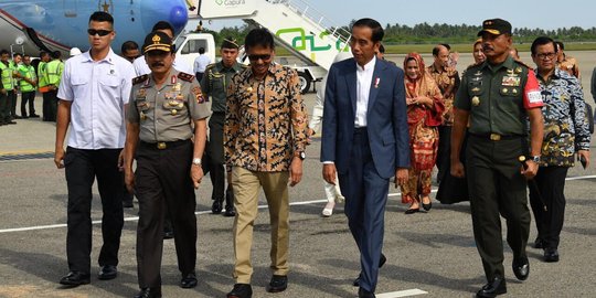 Diresmikan Jokowi, ini tarif dan jadwal lengkap kereta Bandara Minangkabau