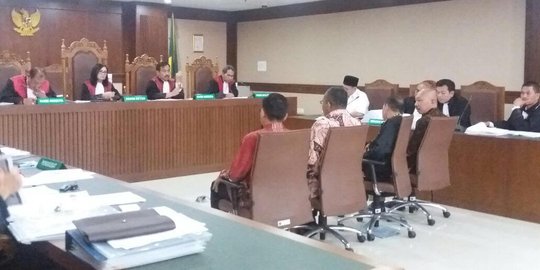 Terkait pembahasan APBD, dua Wakil Ketua DPRD Lampung Tengah kembalikan uang ke KPK