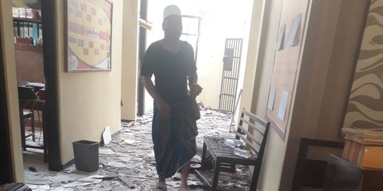 Ledakan di Mapolsek Gili akibat bom ikan
