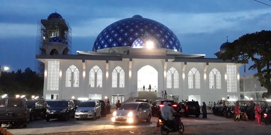 Setelah rusak berat akibat gempa Masjid At-Taqarrub sudah bisa digunakan