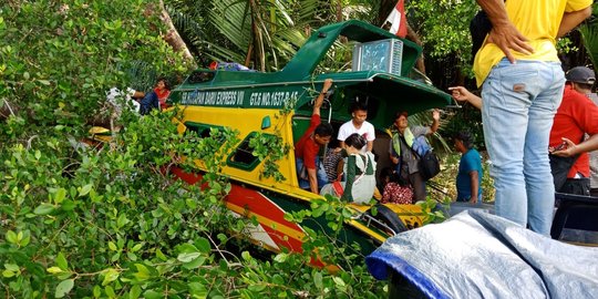 Speedboat rute Malinau tujuan Tarakan tabrak pepohonan, 5 orang tewas