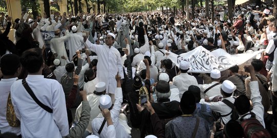 Dianggap pro-HTI, Guru besar Undip jalani sidang kode etik